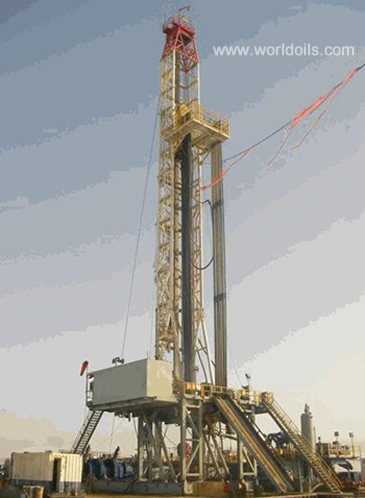 Cantilever Mast on Dolly Hydraulic Lift Triple Drilling Rig