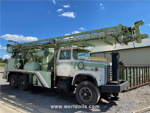 Chicago Pneumatic T650 WS Drilling Rig - For Sale