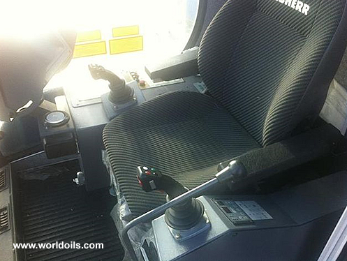 2007 built Harbour Crane for sale