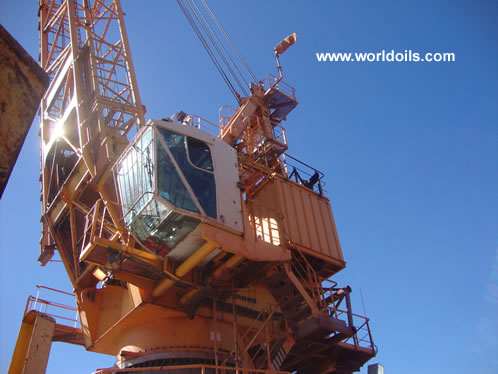 Offshore crane BOS 2600-65D Litonic