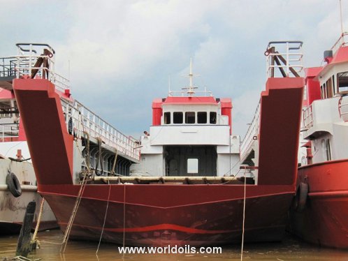 Landing Craft Tank with sidewalk - 37 Meters - For Sale